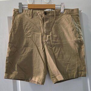 Penguin Shorts Size 32